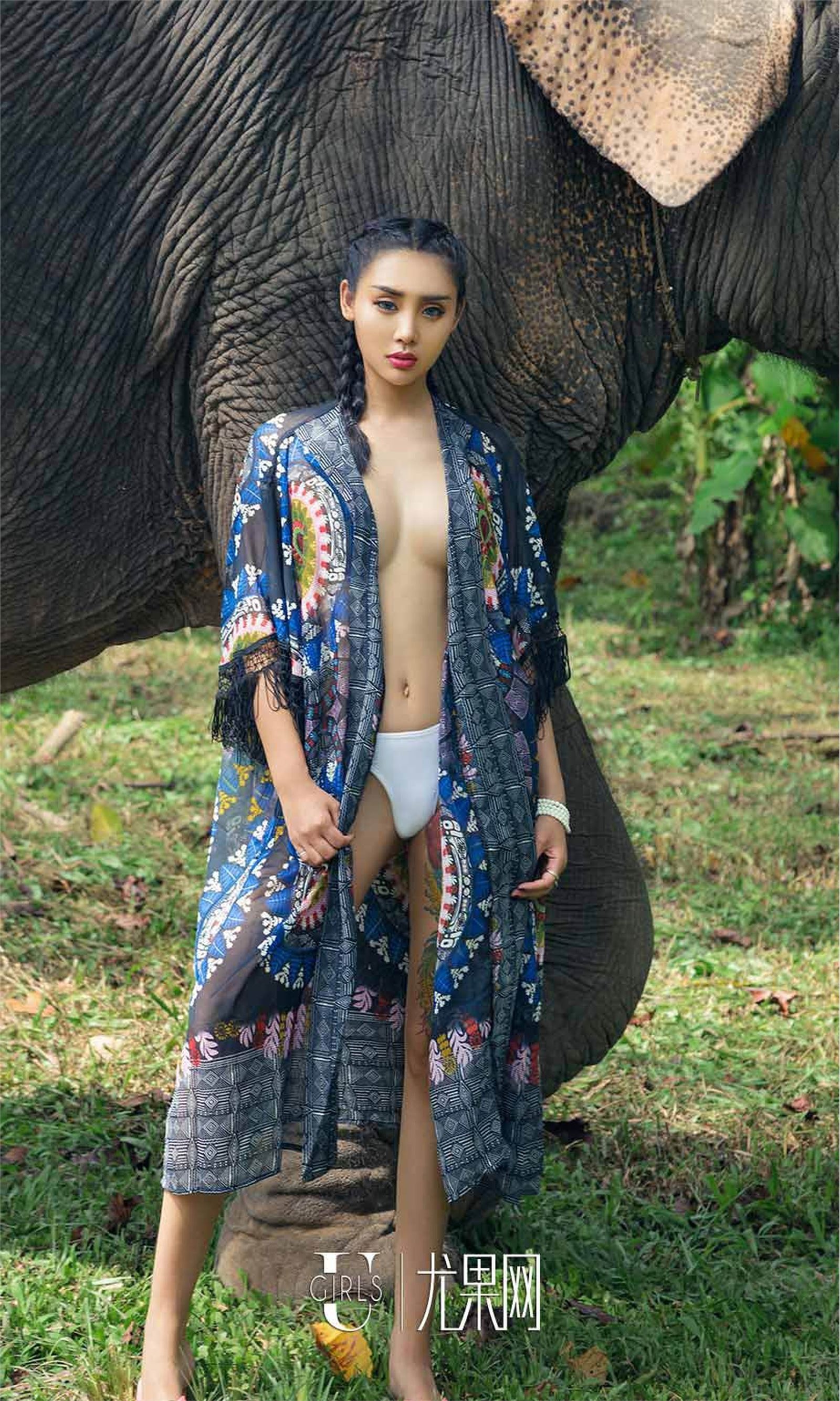 [爱尤物]2018APP NO.1121 尤菲儿一冷血美人